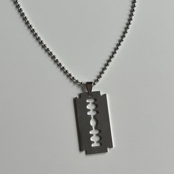 Accessories Y2k 200s Heavy Metal Silver Gothic Emo Razor Blade